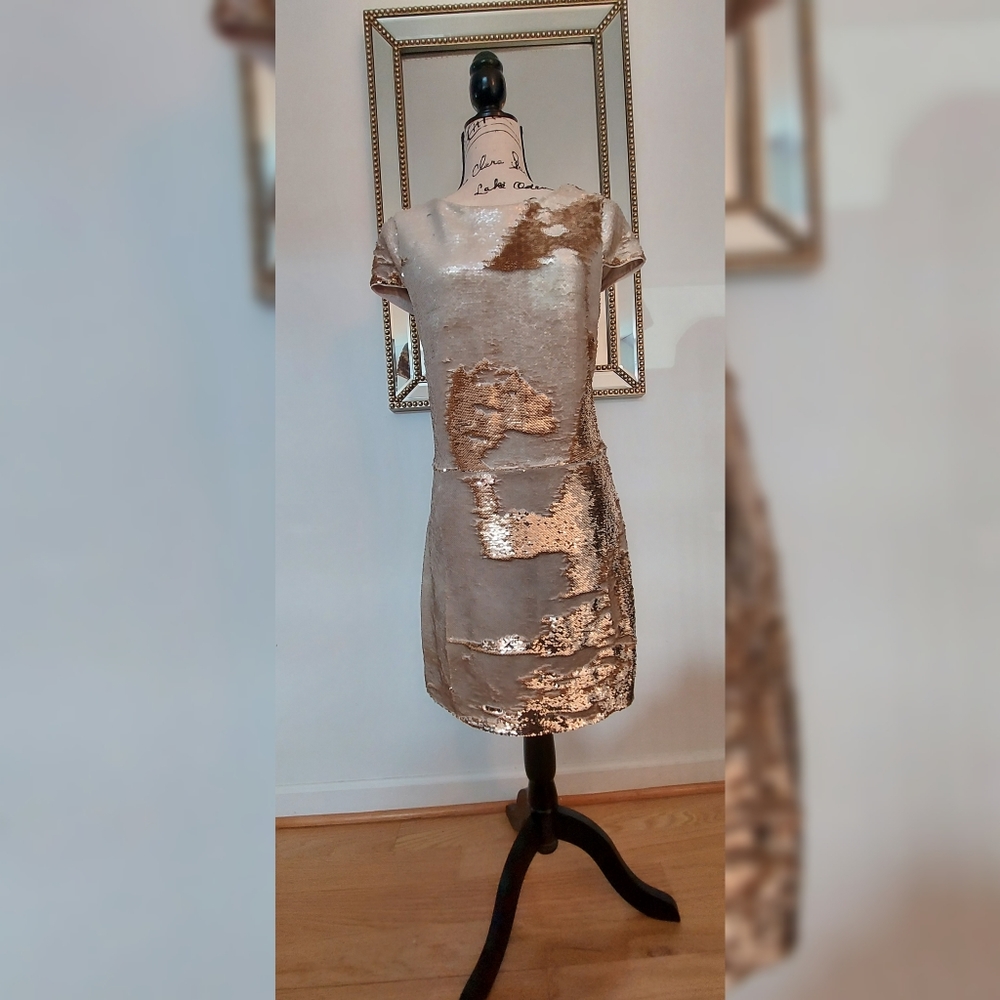 NyE! Sequin flipping party dress, color gold/tan size 6
